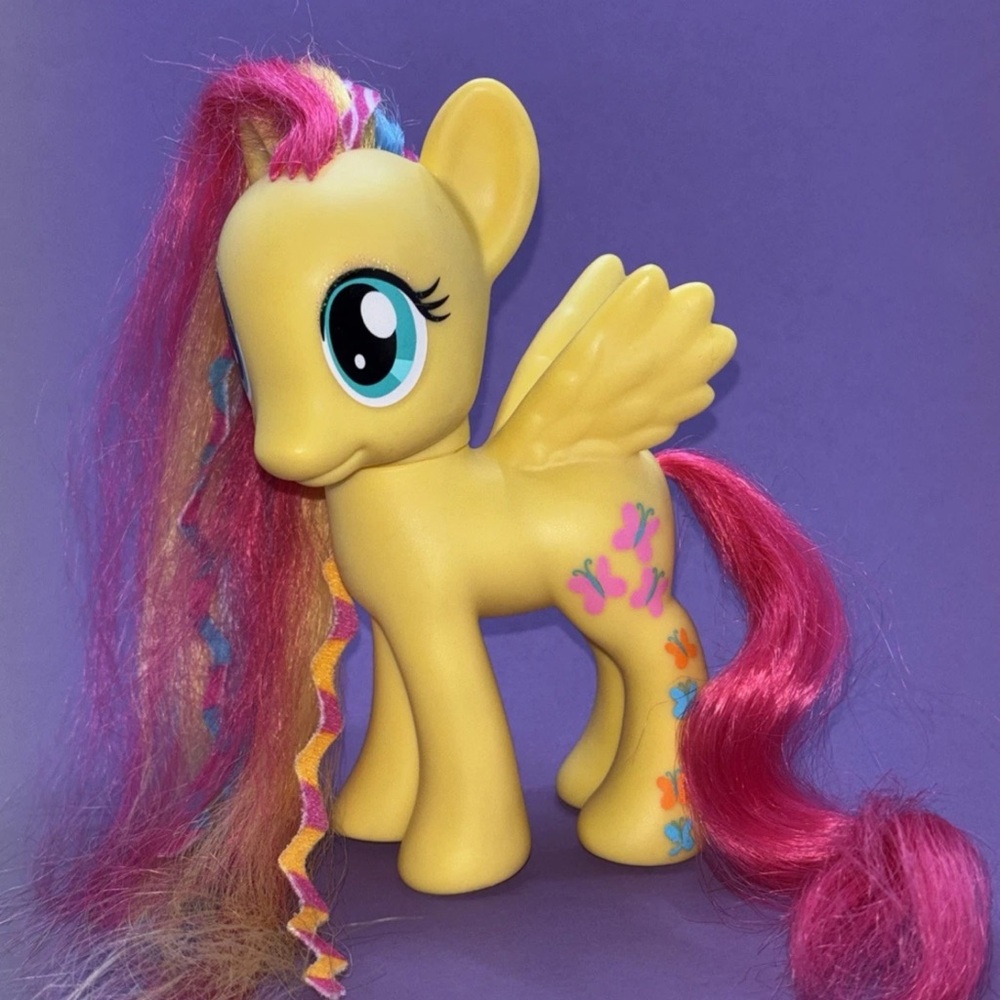 Hasbro My Little Pony Styling Strands Fashion Fluttershy 5" Toy